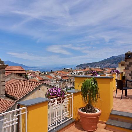 Appartamento Sine Tempore Sorrento Esterno foto